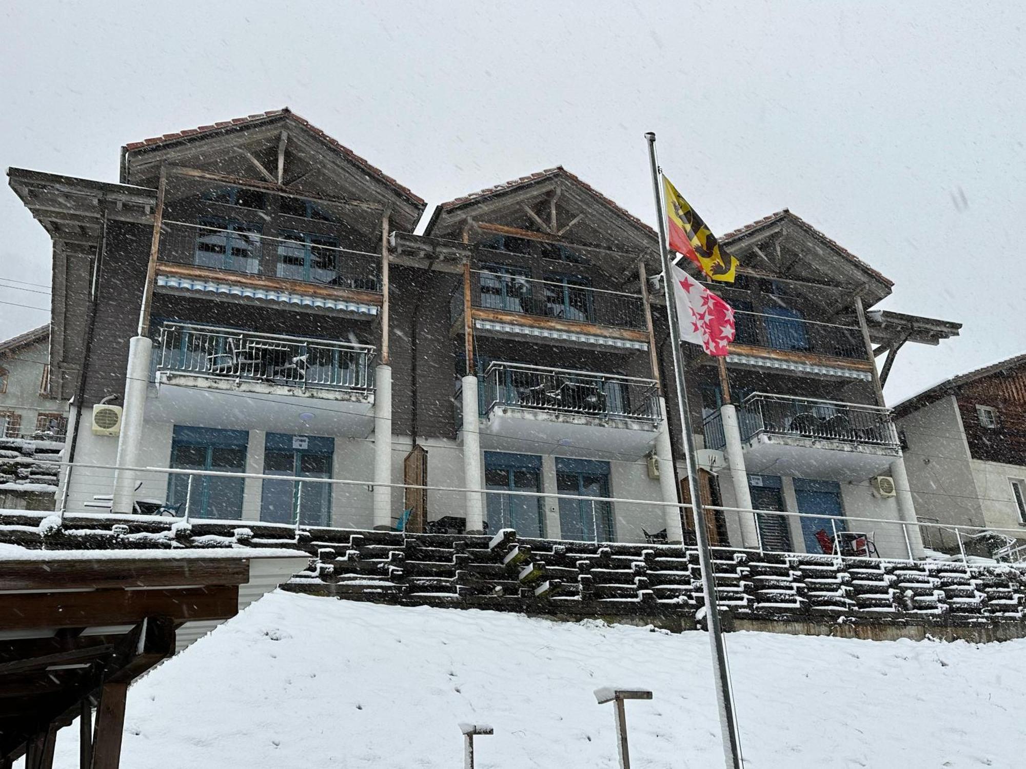 Lake View Residence Niederried bei Interlaken 外观 照片